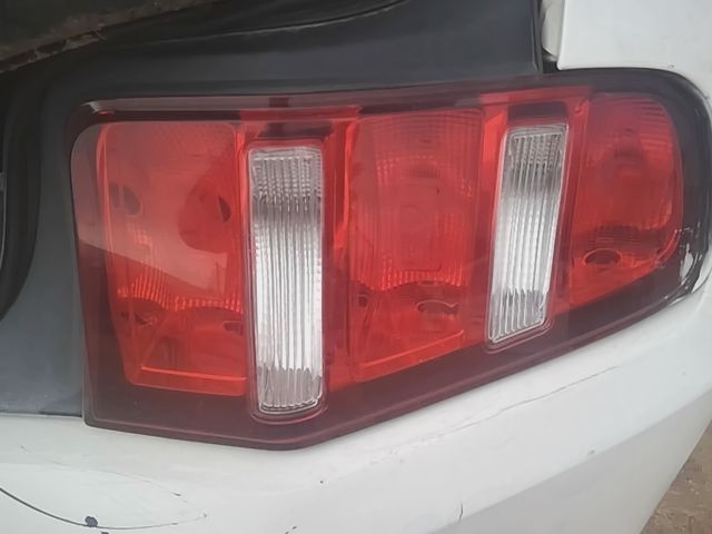 2010 2011 2012 Ford Mustang Passenger Side Right Tail Light Lamp Assembly R