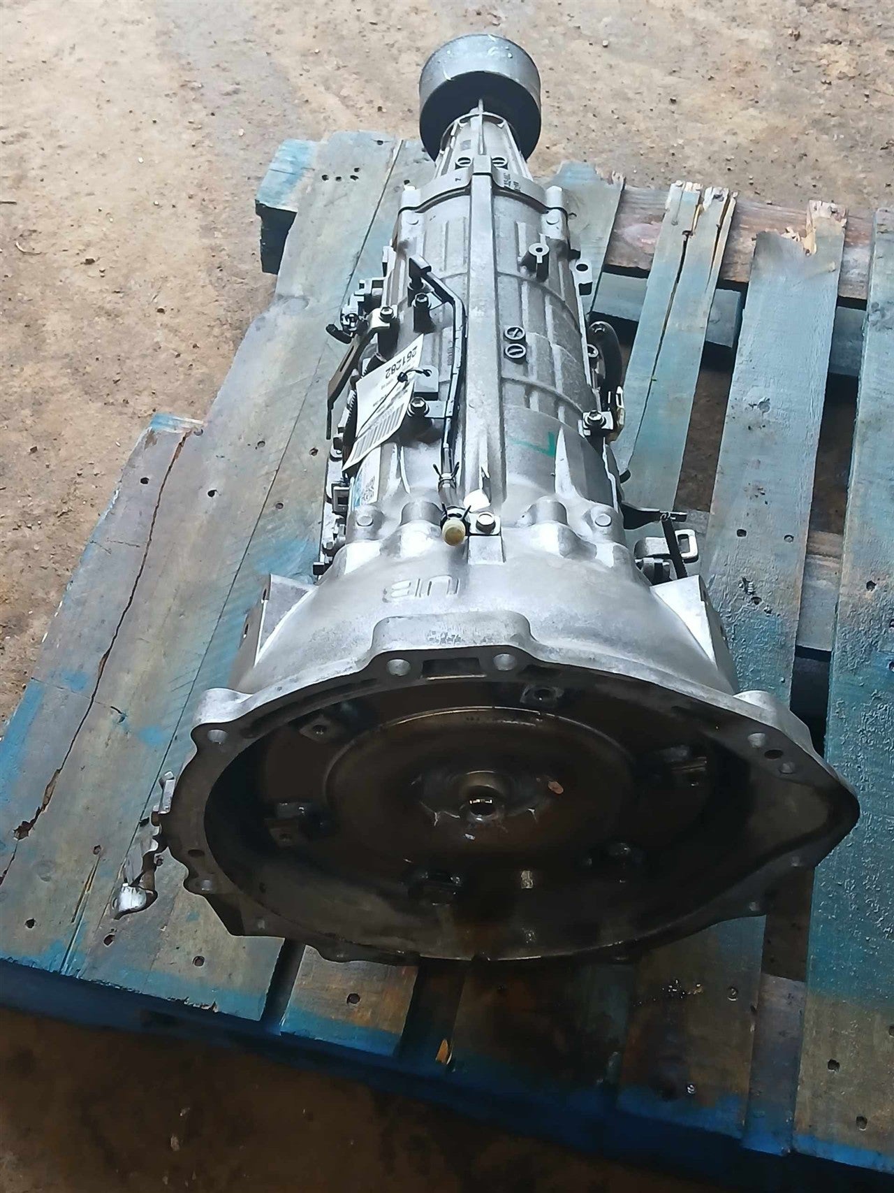 2005 2006 Toyota Tundra Transmission Transaxle Assembly AT 4x2 6 cylinder 1GRFE engine