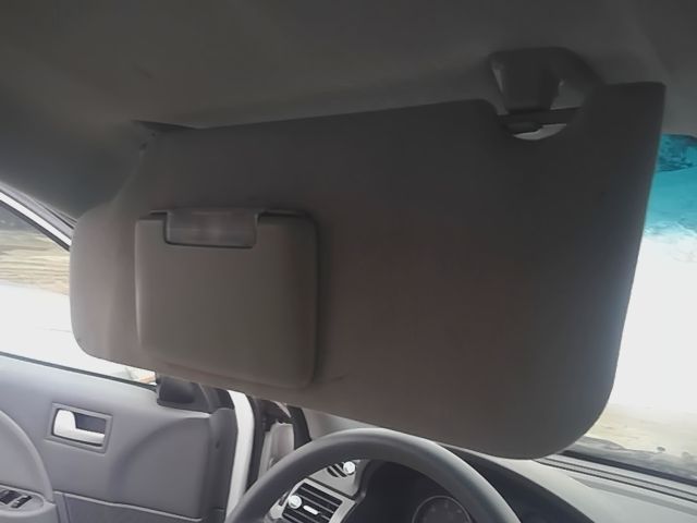 2005 2006 2007 Ford Five Hundred, Ford Freestyle, Mercury Montego Driver Side Left Sun Visor L without garage door opener