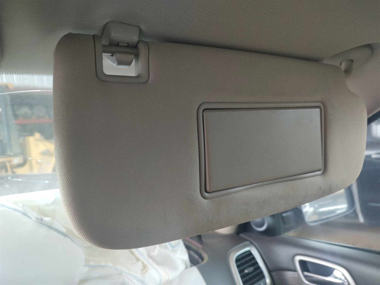 2014 thru 2022 Jeep Grand Cherokee Passenger Side Right Sun Visor R