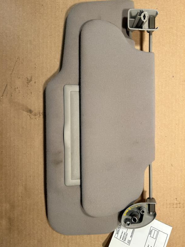 2000 Ford Crown Victoria, Mercury Grand Marquis Passenger Side Right Sun Visor dual visors R without illumination