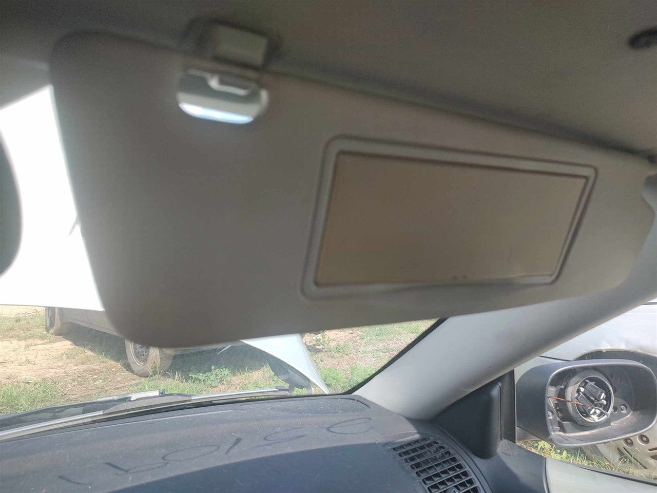 2008 Saab 9 3 Passenger Side Right Sun Visor