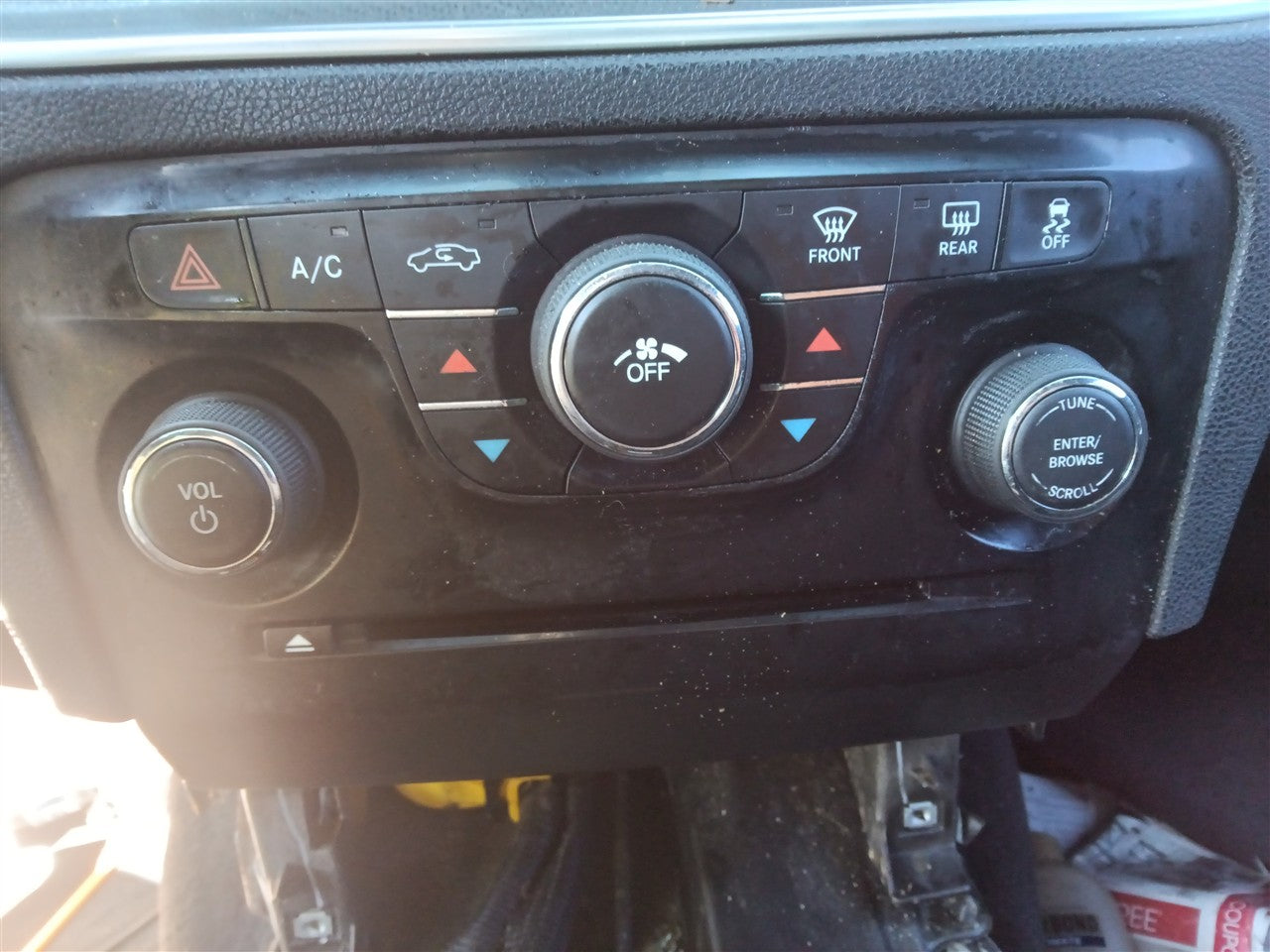 2011 2012 2013 2014 Dodge Charger AC Heater Temperature Climate Control Unit face plate radio and ID 1QH08DX9AE