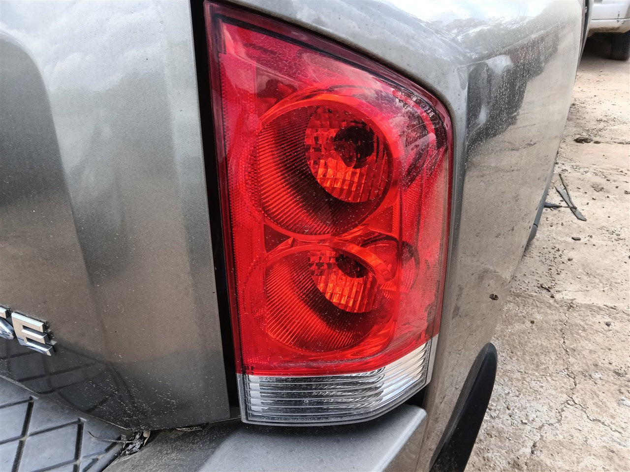 2005 thru 2015 Nissan Armada Passenger Side Right Tail Light Lamp Assembly R