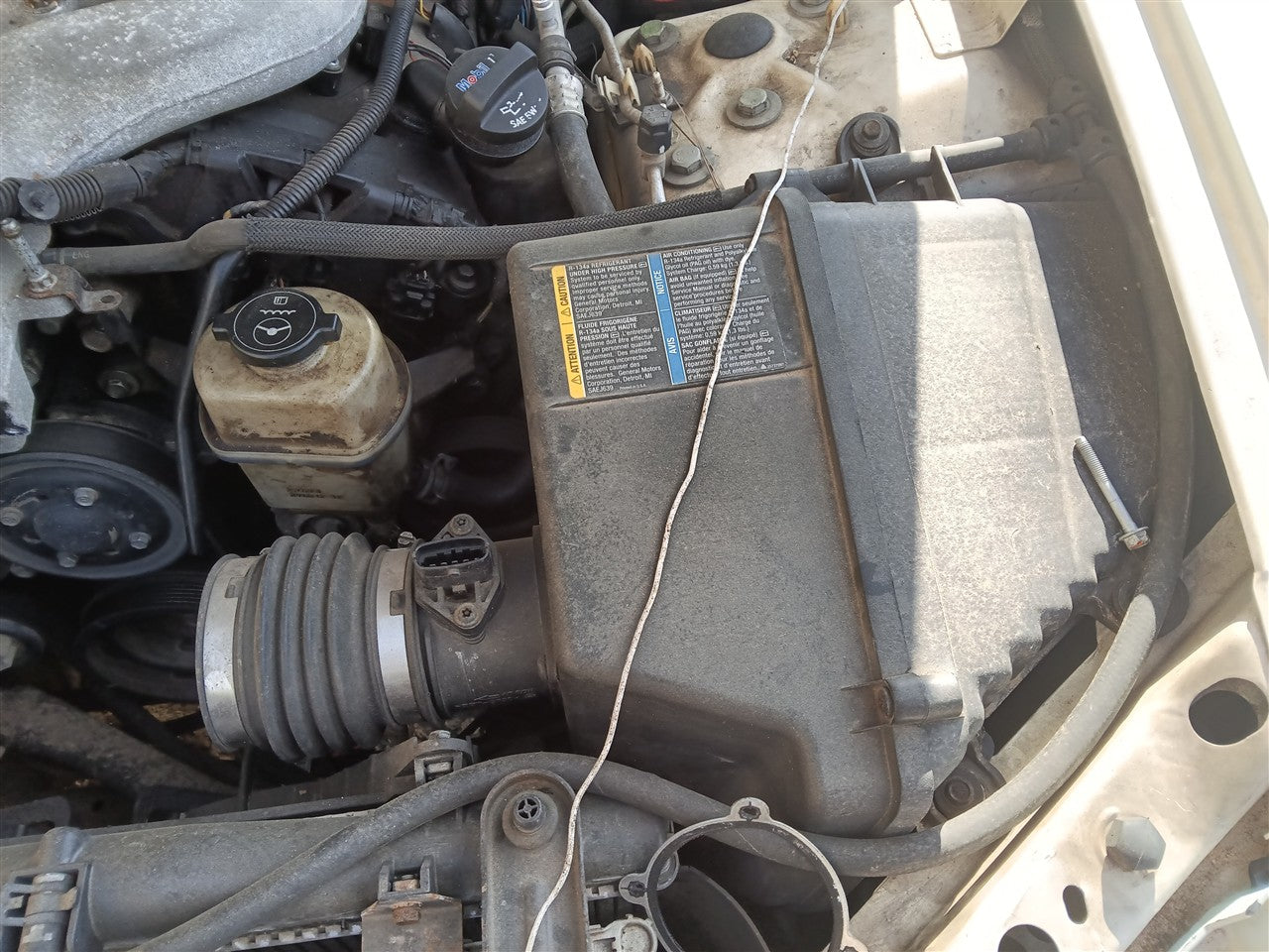 2004 2005 2006 2007 Cadillac CTS Air Cleaner Intake Filter Box