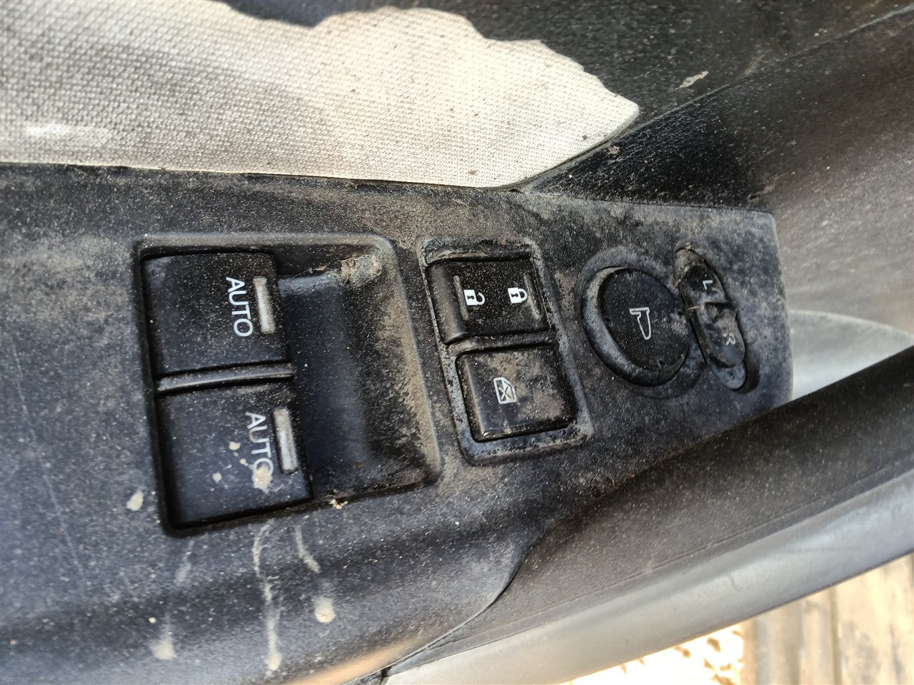 2008 thru 2012 Honda Accord Driver Side Left Front Door Window Master Switch Driver s Cpe lock and with lighted 2.4L