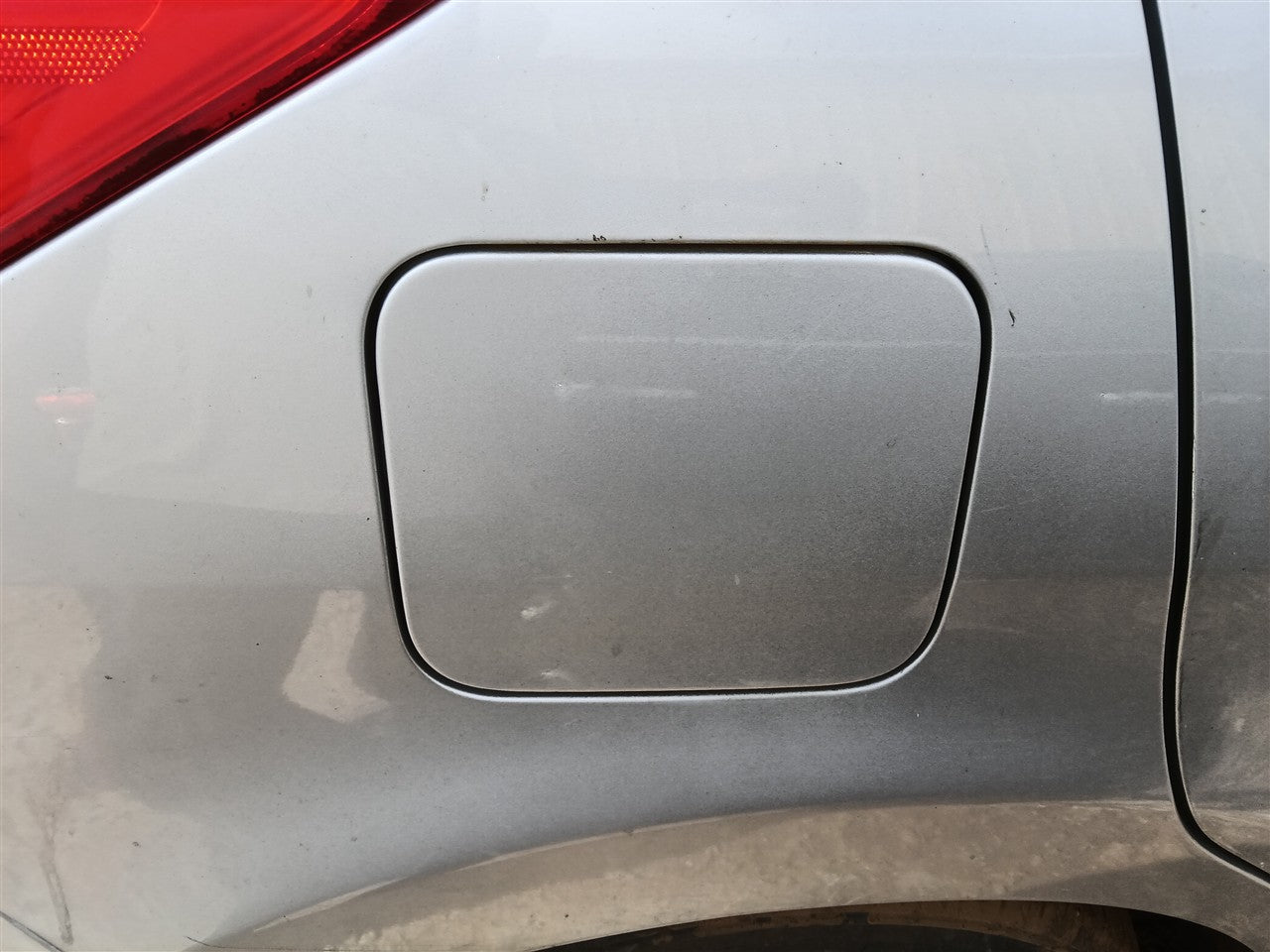 2012 Nissan Versa Fuel Filler Gas Door Lid