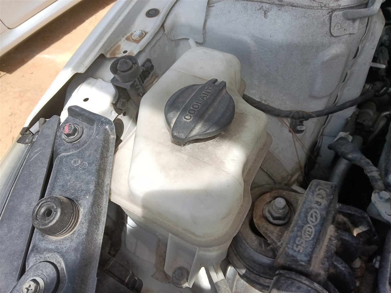 2011 thru 2017 KIA Optima, Hyundai Azera, Hyundai Sonata, KIA Cadenza Coolant Overflow Reservoir Tank