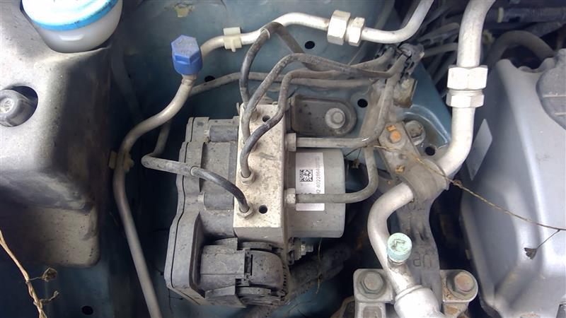 2014 Honda CR V ABS Anti Lock Brake Pump Control Module Modulator Assembly vehicle stability assist FWD
