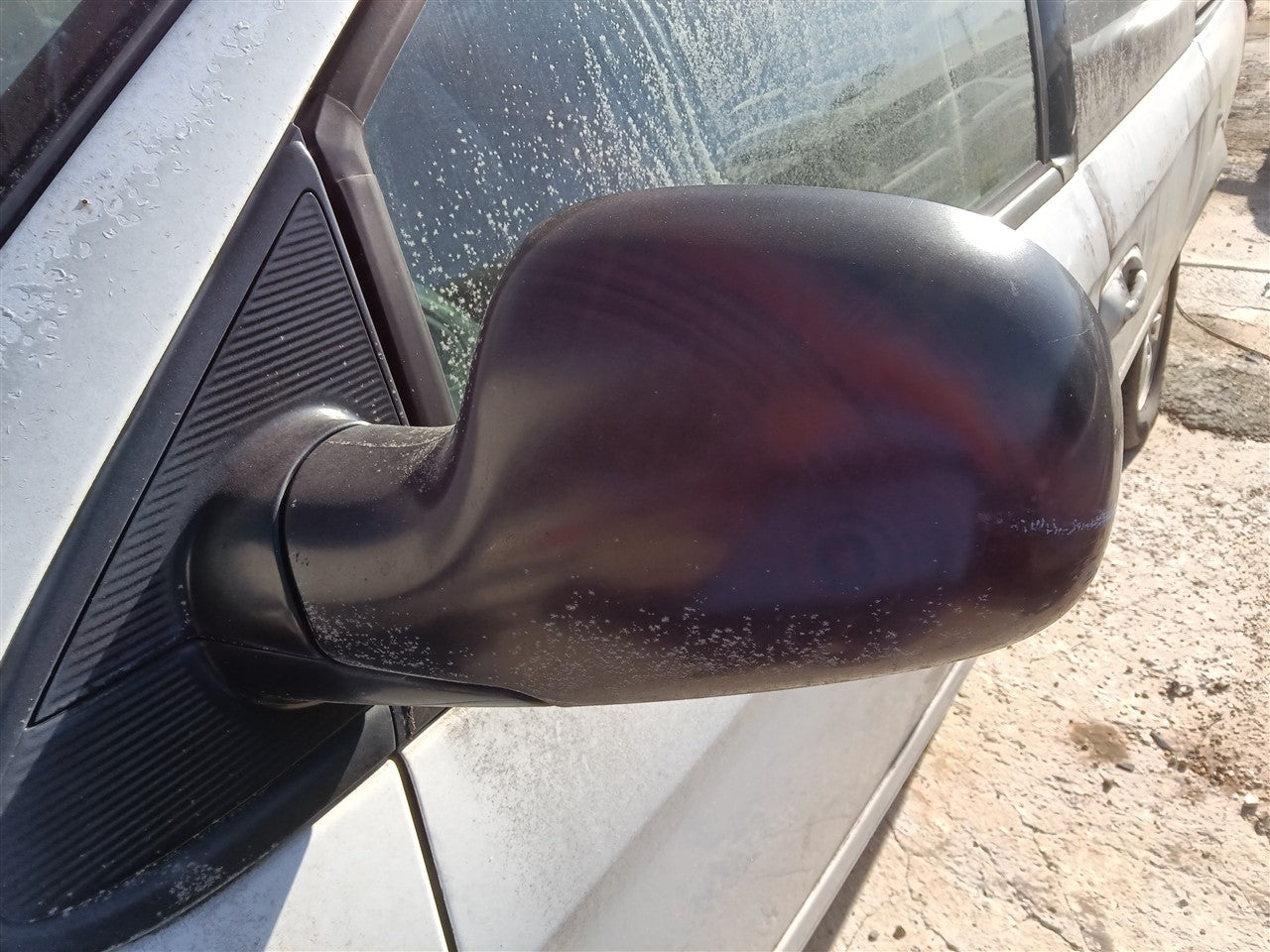 2005 2006 2007 Chrysler Town and Country, Dodge Caravan Left Driver Side View Door Mirror Power heated L without automatic