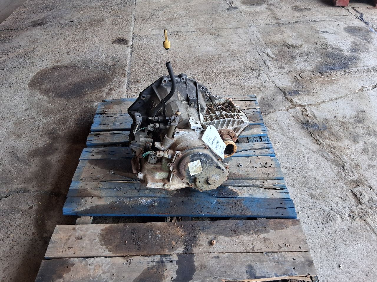 2007 Chrysler Town and Country, Dodge Caravan Transmission Transaxle Assembly AT 3.8L 4 speed