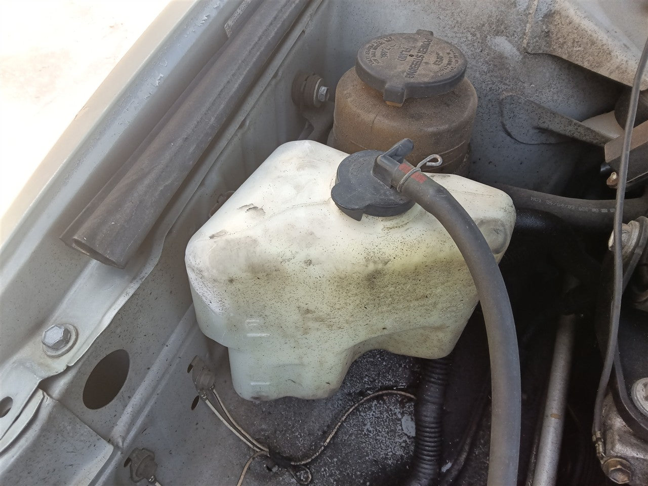 2001 2002 2003 Toyota Camry Coolant Overflow Reservoir Tank North America built