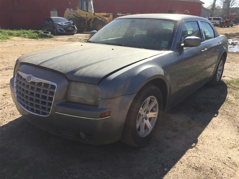Donor vehicle 2006 Chrysler 300 (Stock #196909)