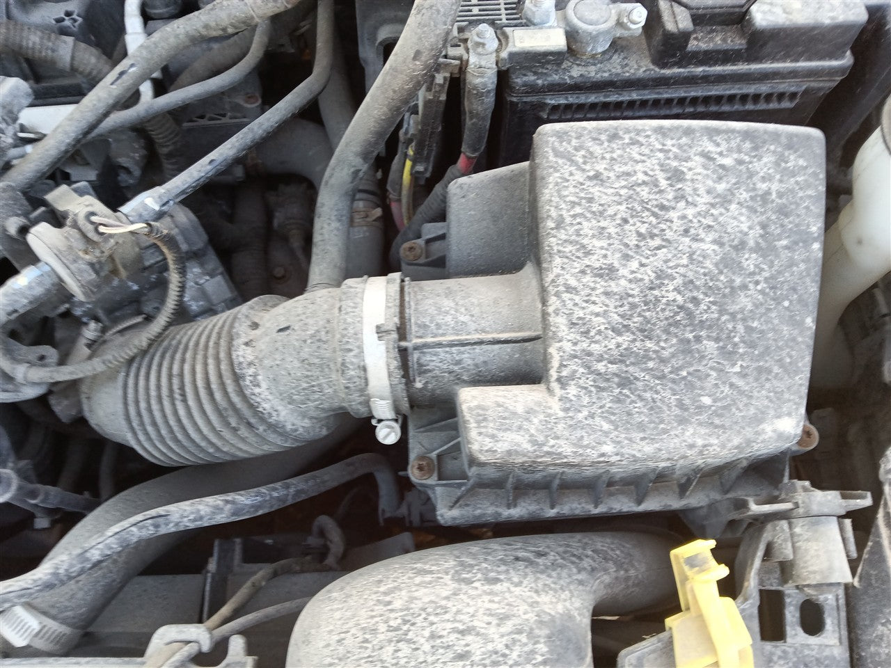 2014 thru 2019 Ford Fiesta Air Cleaner Intake Filter Box 1.6L without turbo AT