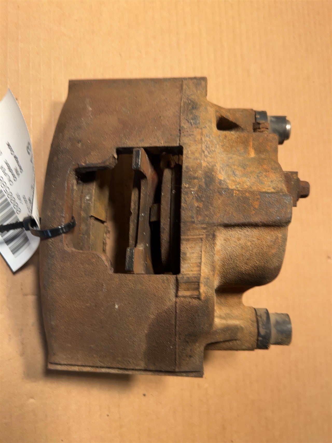 1988 thru 2002 Chevrolet Astro, GMC Safari gmc, Chevrolet 1500, GMC 1500 and 13 more Passenger Side Right Caliper Front R