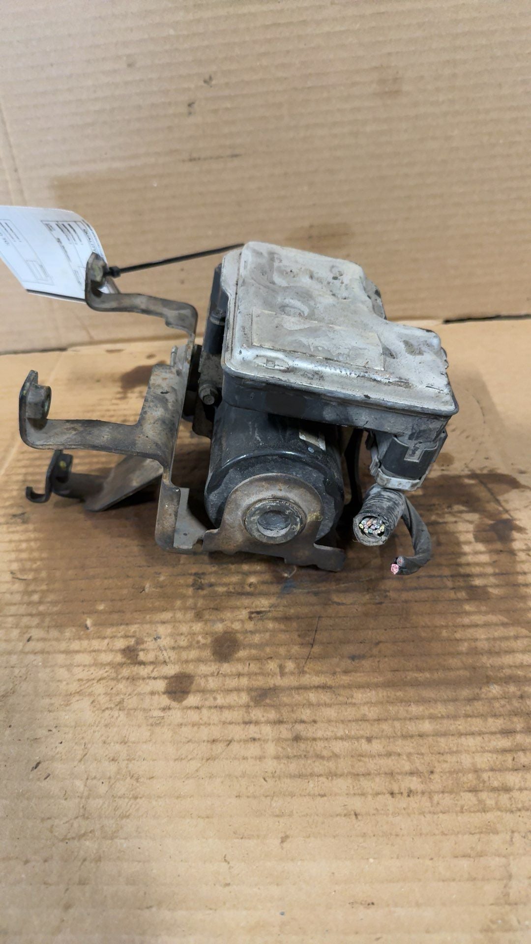 2006 2007 Chevrolet Silverado 1500, GMC Sierra 1500 ABS Anti Lock Brake Pump Control Module Assembly 4 wheel