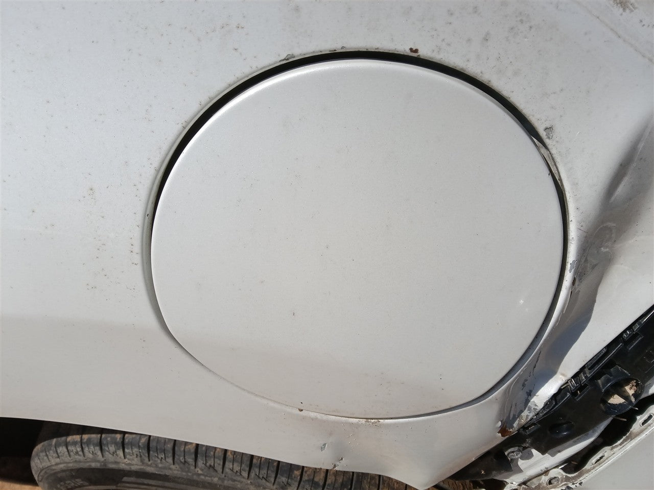 2015 Nissan Versa Fuel Filler Gas Door Lid