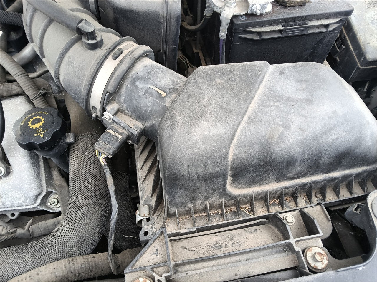 2008 2009 2010 Ford Taurus, Ford Taurus X, Mercury Sable, Lincoln MKS Air Cleaner Intake Filter Box