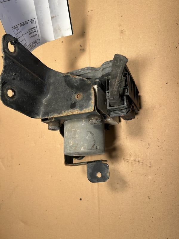 2011 2012 2013 KIA Sorento ABS Anti Lock Brake Pump Control Module Actuator and Assembly