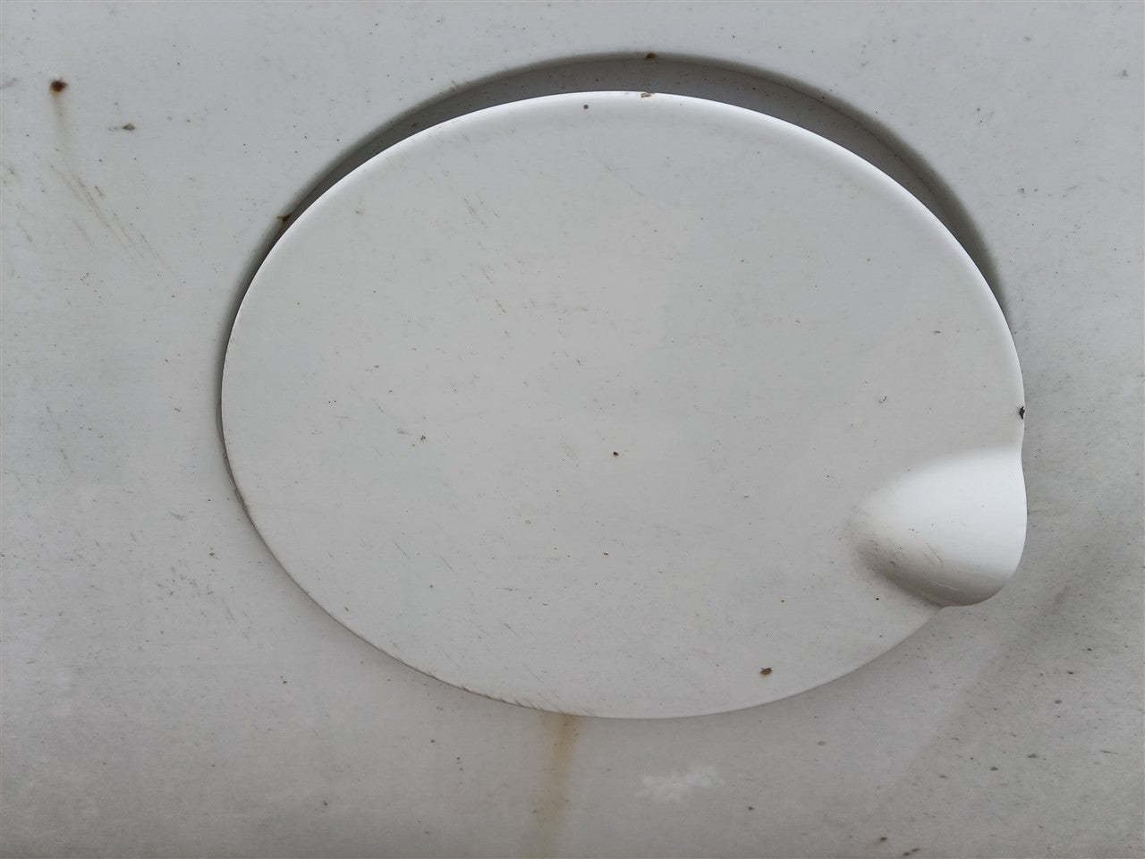 2012 Chevrolet Silverado 1500 Fuel Filler Gas Door Lid