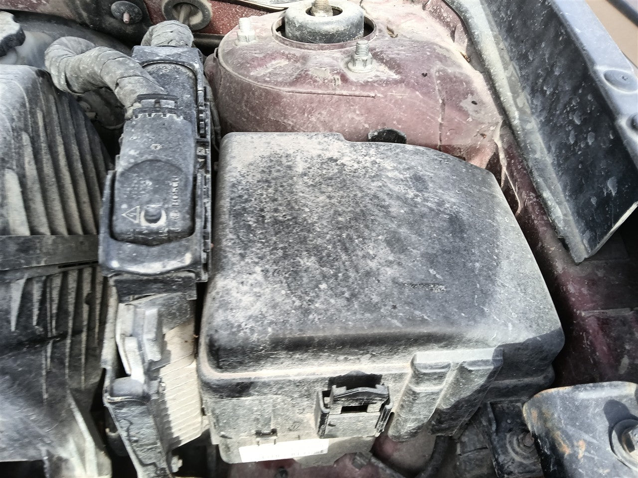 2011 2012 2013 2014 Hyundai Sonata Engine Bay Fuse Box Relay Panel compartment 2.4L VIN C 8th digit