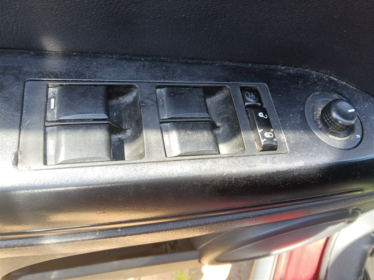 2006 thru 2017 Dodge Avenger, Jeep Compass, Jeep Patriot, Dodge Charger and 7 more Driver Side Left Front Door Window Master