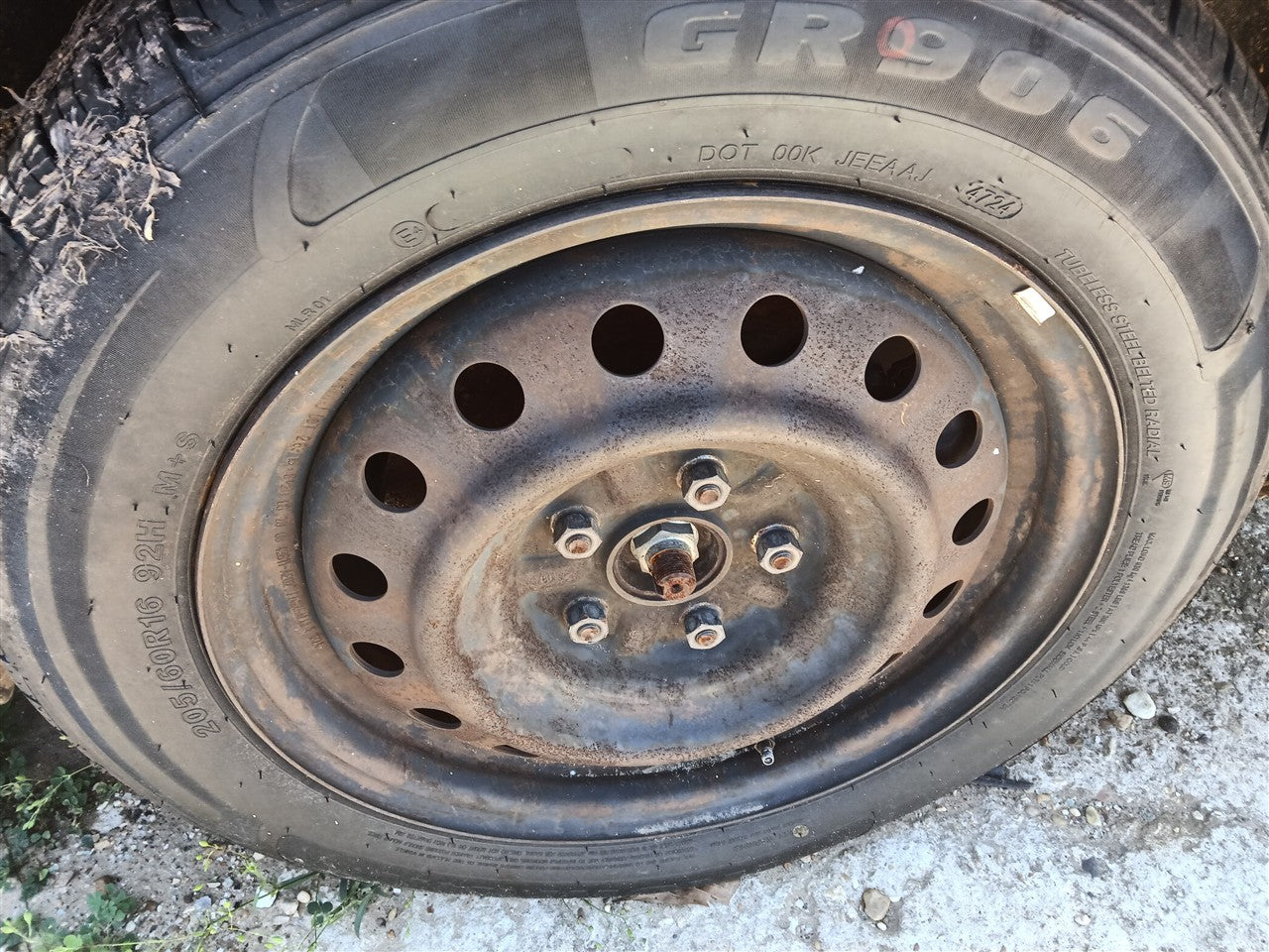 2004 thru 2010 Toyota Sienna, Toyota Solara Wheel Rim 16x6 1 2 steel
