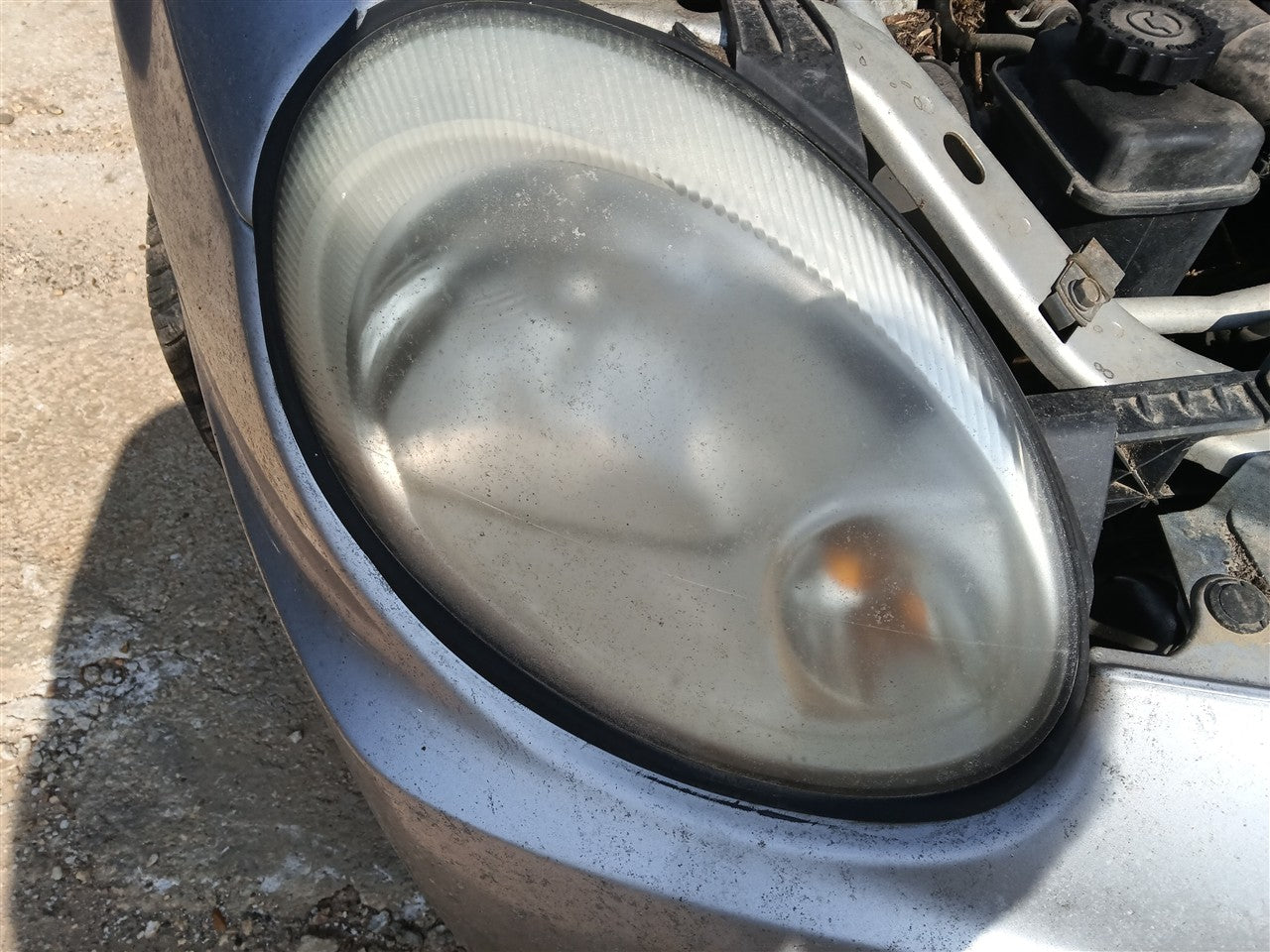 2003 2004 2005 Plymouth Neon Passenger Side Right Headlight Headlamp Assembly R