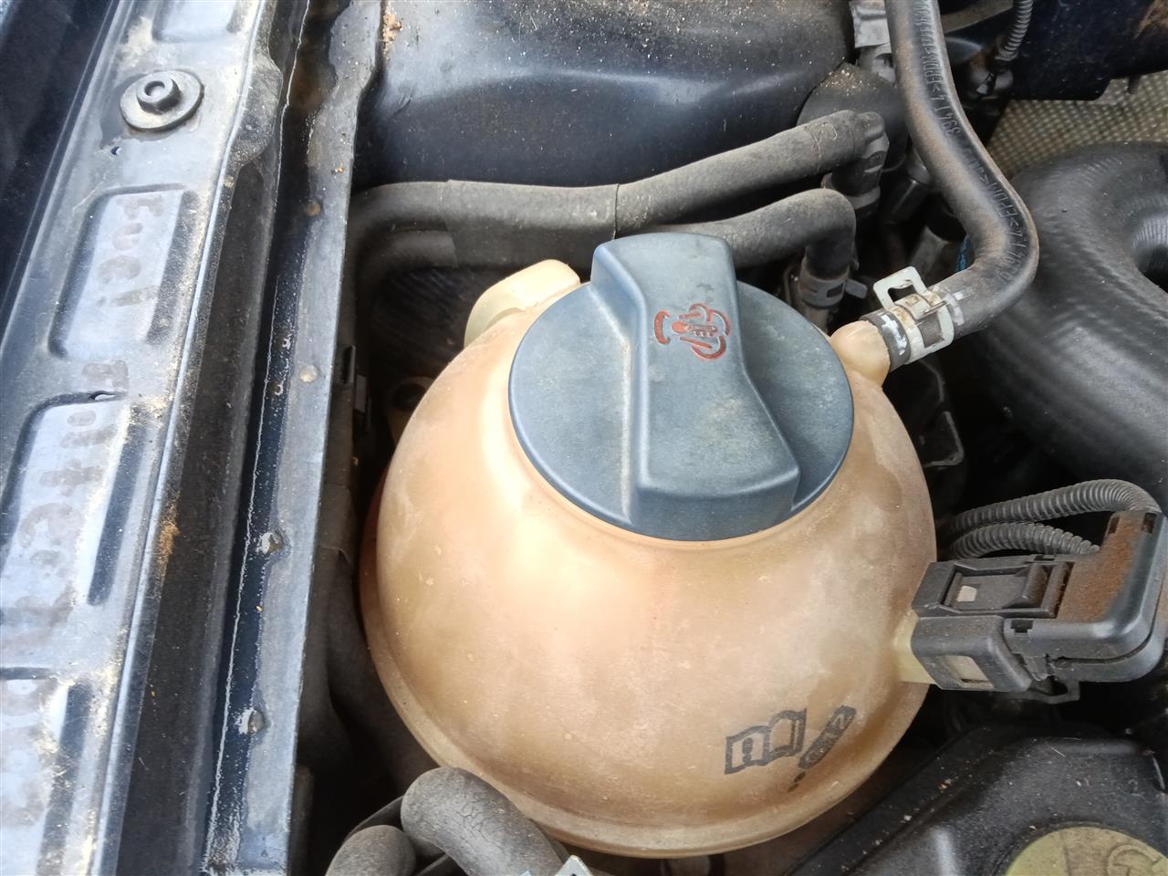 2000 thru 2011 Volkswagen Golf, Volkswagen Jetta, Volkswagen Golf GTI, Volkswagen Jetta GLI Coolant Overflow Reservoir Tank
