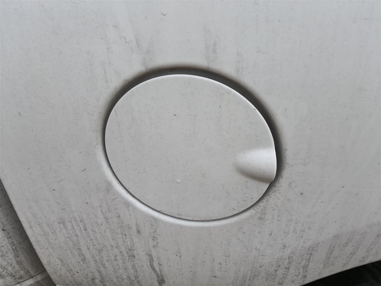 2011 Dodge 1500 Fuel Filler Gas Door Lid