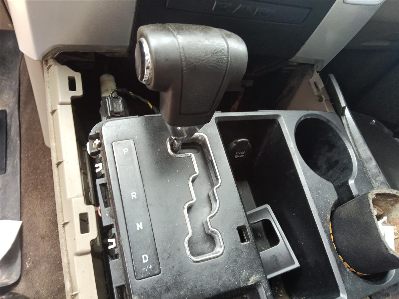 2011 Dodge 1500 Transmission Gear Shifter Assembly