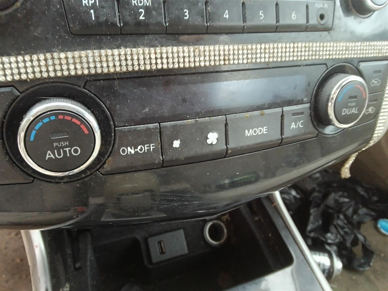 2013 2014 2015 Nissan Altima AC Heater Temperature Climate Control Unit automatic