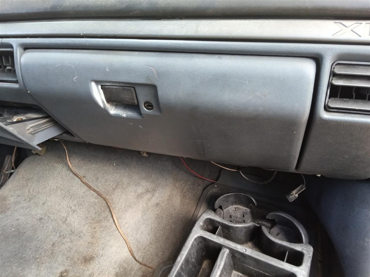 1992 Ford F150 Glove Box Compartment