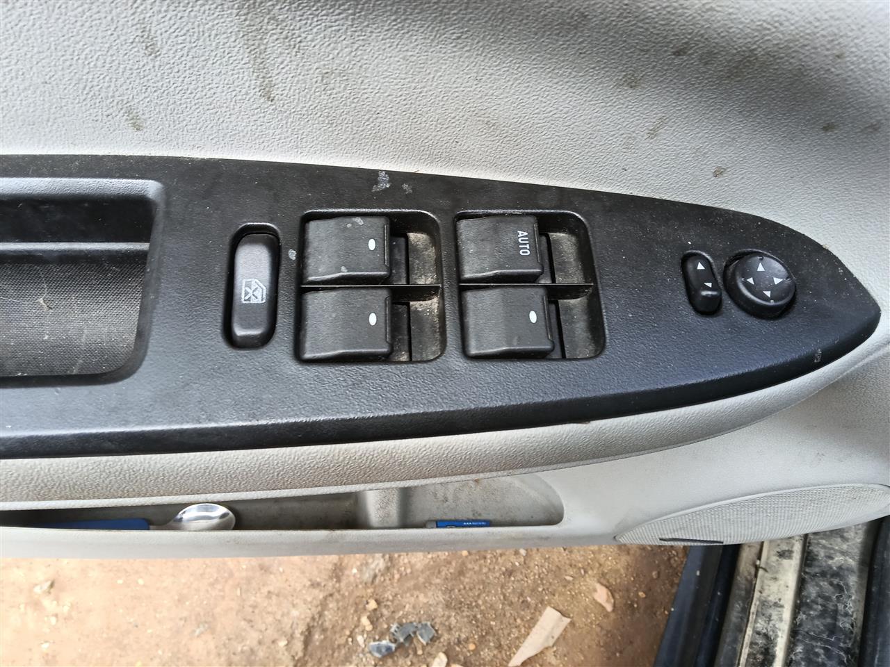 2009 thru 2016 Chevrolet Impala Driver Side Left Front Door Window Master Switch Driver s