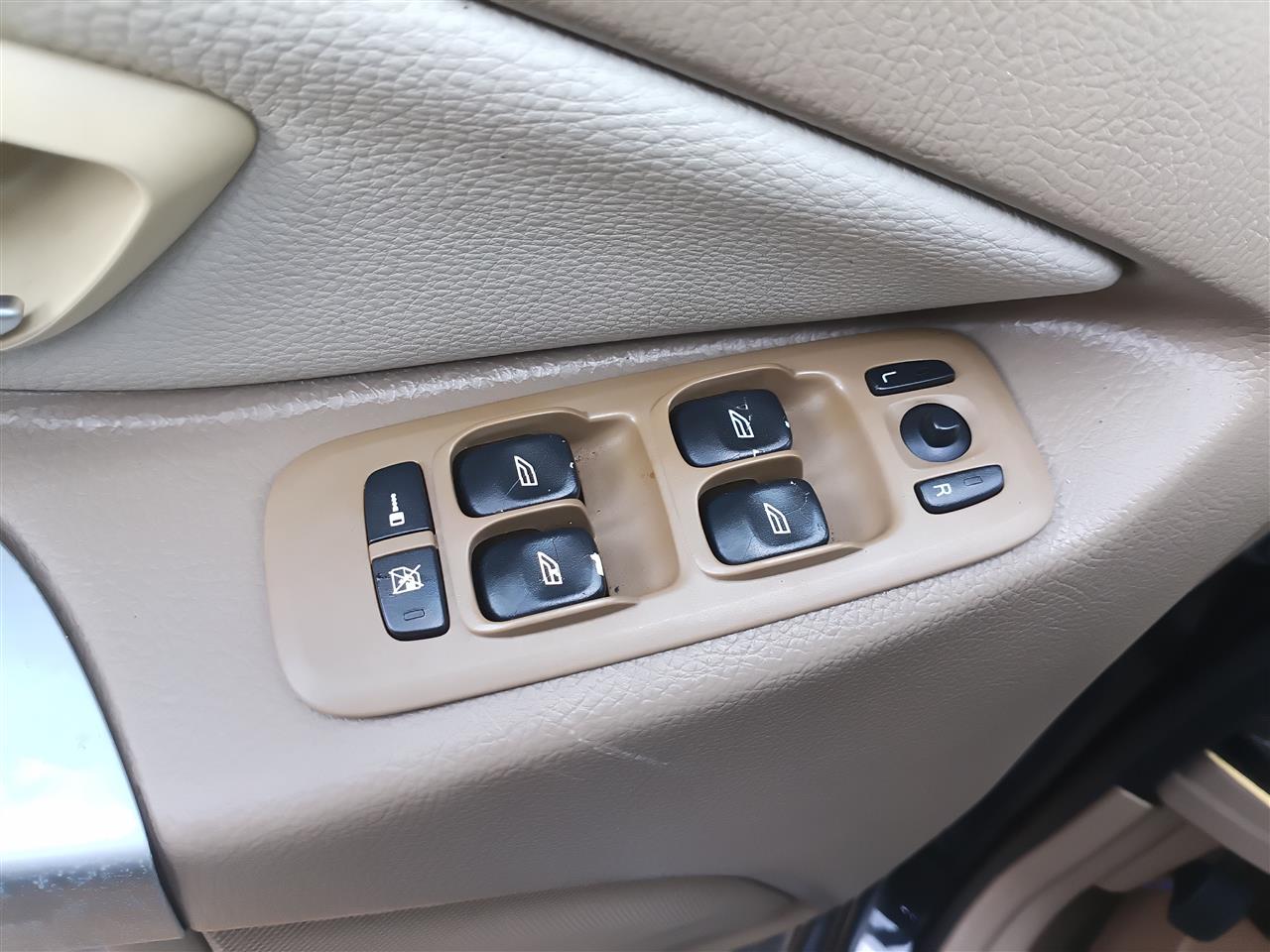 1970 thru 2014 Volvo XC90, Volvo 60 Series, Volvo Driver Side Left Front Door Window Master Switch lock with mirror and