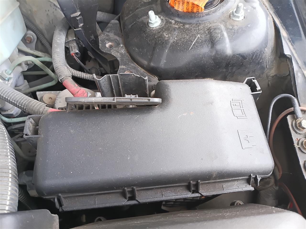 2005 thru 2014 Volvo XC90 Engine Bay Fuse Box Relay Panel from VIN 167187