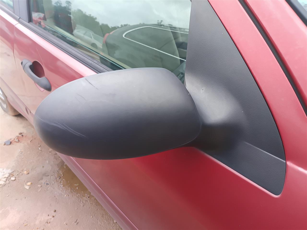 2000 thru 2007 Ford Focus Right Passenger Side View Door Mirror Power R