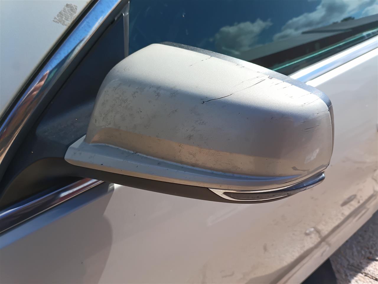 2014 2015 2016 Chevrolet Malibu Left Driver Side View Door Mirror Power with integral turn signal opt DK9