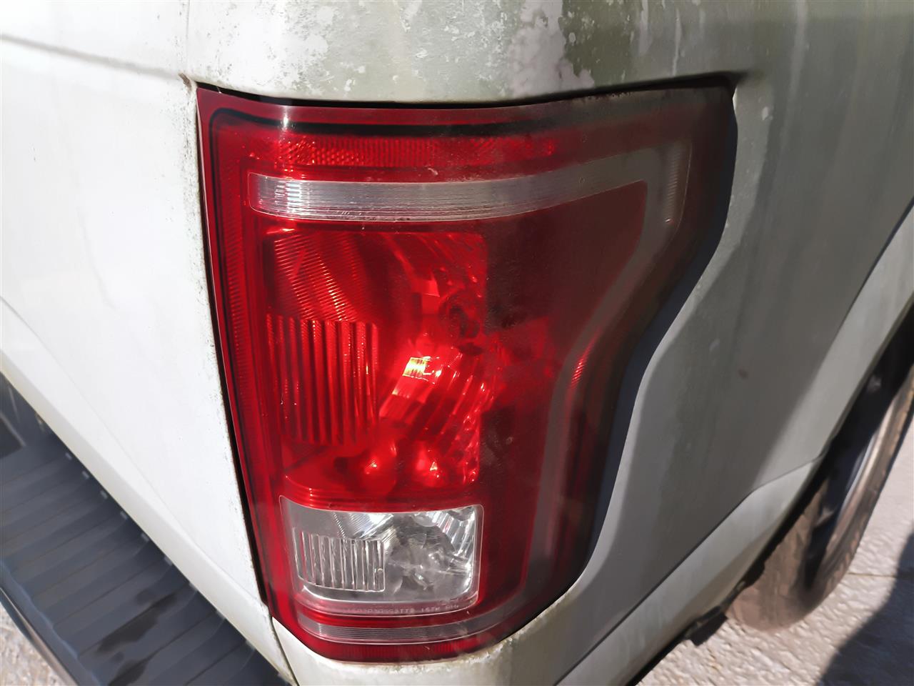 2015 2016 2017 Ford F150 Passenger Side Right Tail Light Lamp Assembly Styleside incandescent R