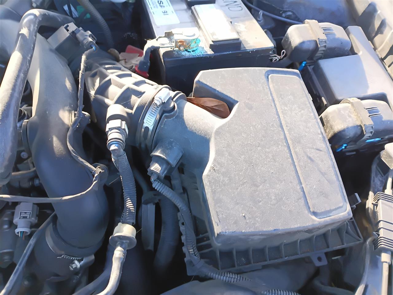 2013 2014 2015 2016 Ford Fusion, Lincoln MKZ Air Cleaner Intake Filter Box