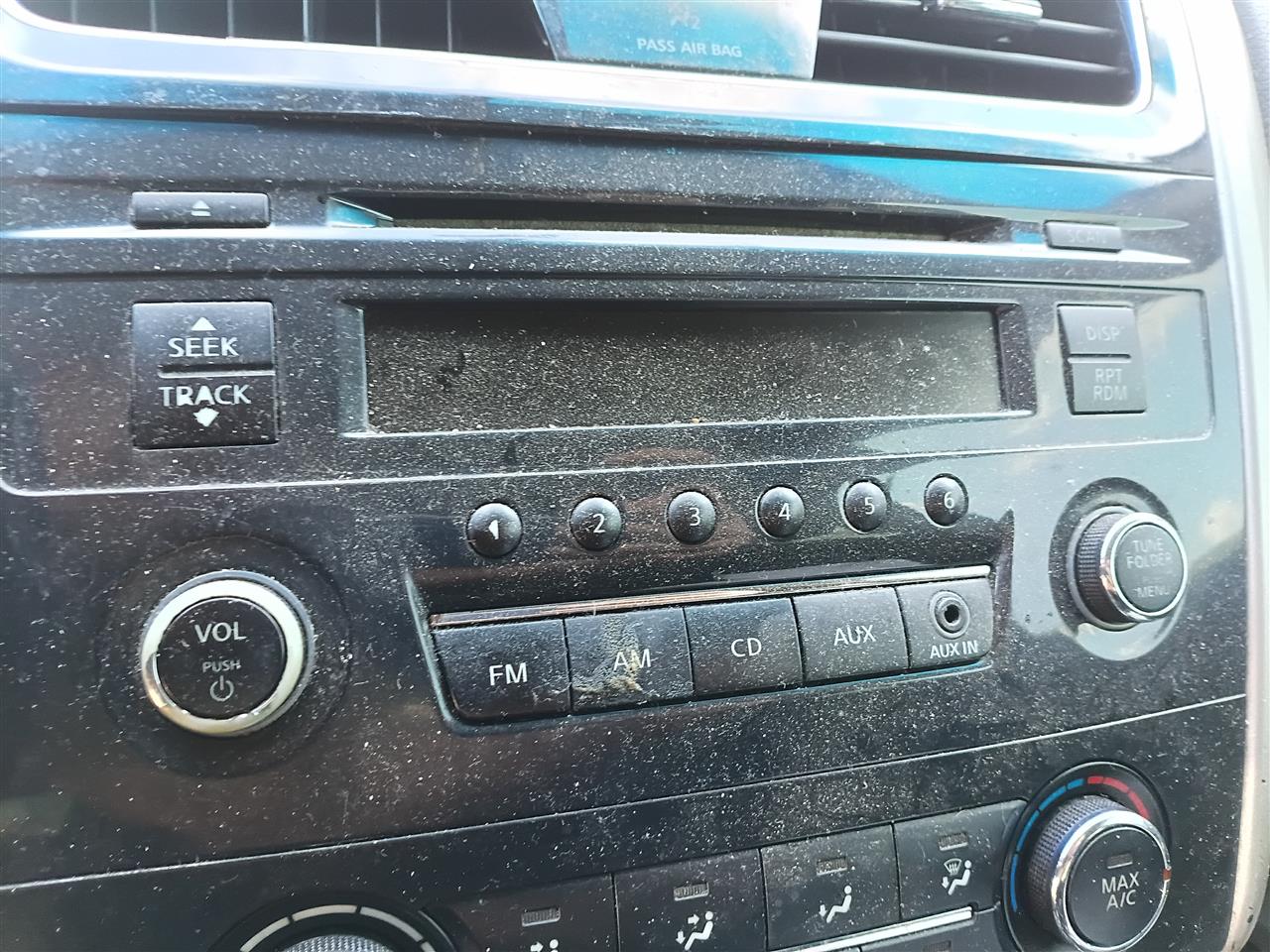 2013 2014 2015 Nissan Altima Radio Stereo Audio Head Unit receiver AM FM CD without navigation system