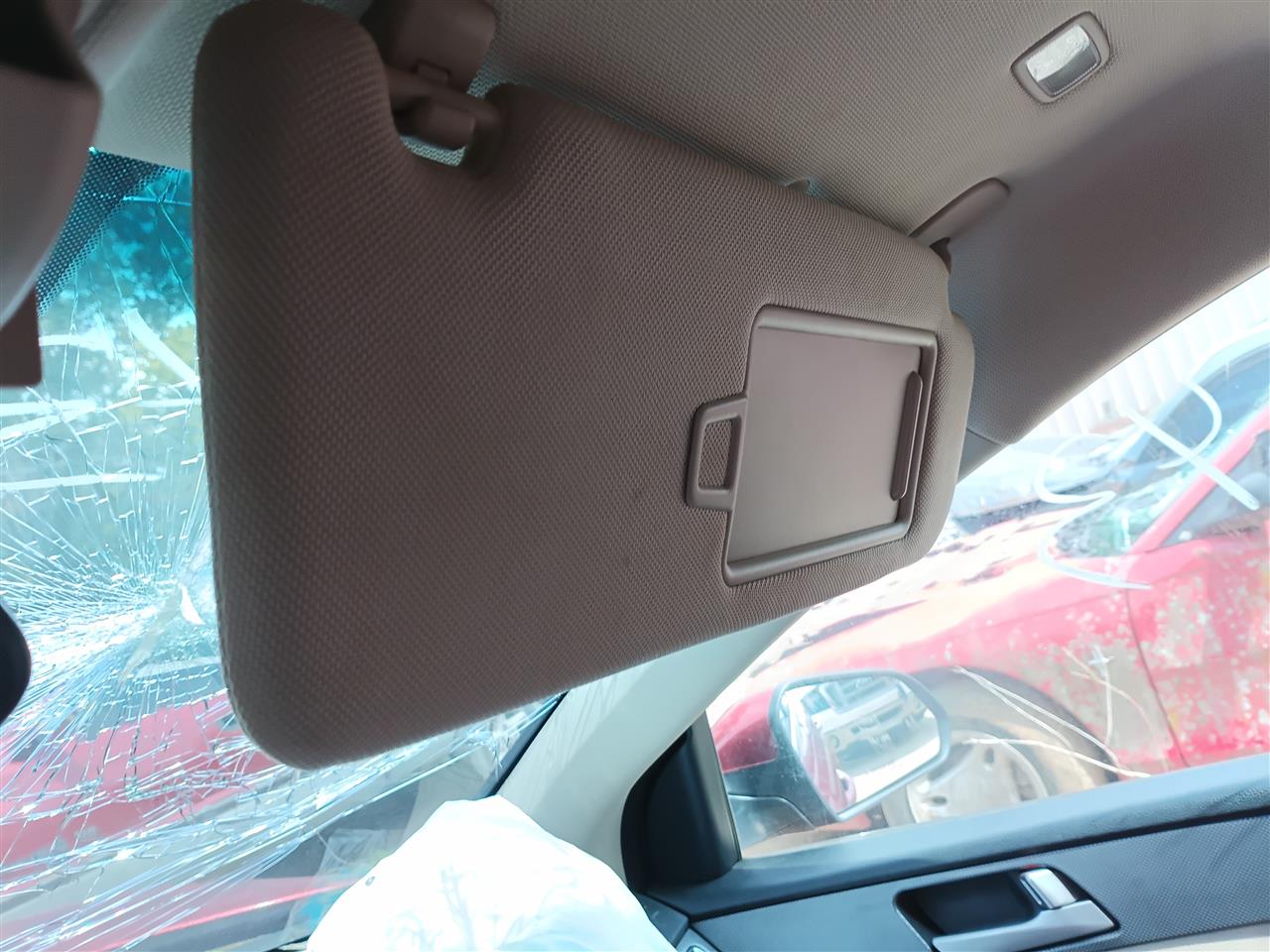2015 thru 2019 Hyundai Sonata Passenger Side Right Sun Visor R