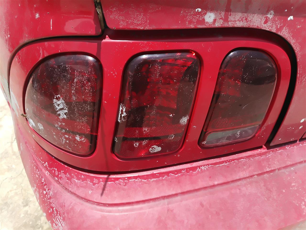 1996 1997 1998 Ford Mustang Driver Side Left Tail Light Lamp Assembly
