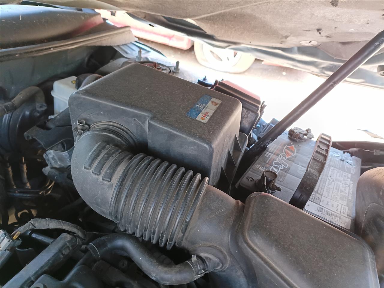 2009 2010 Hyundai Sonata Air Cleaner Intake Filter Box 2.4L