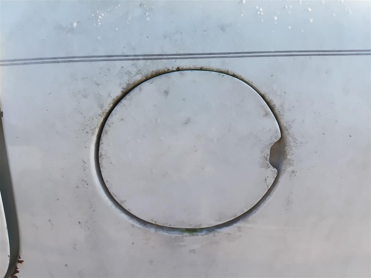 2004 Buick Lesabre Fuel Filler Gas Door Lid