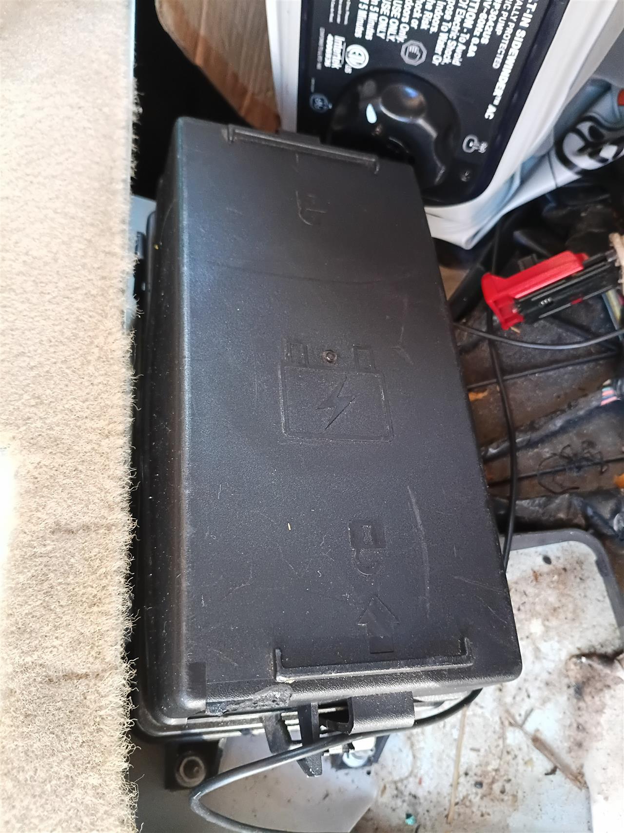 2004 Buick Lesabre Cabin Interior Fuse Box Relay Panel