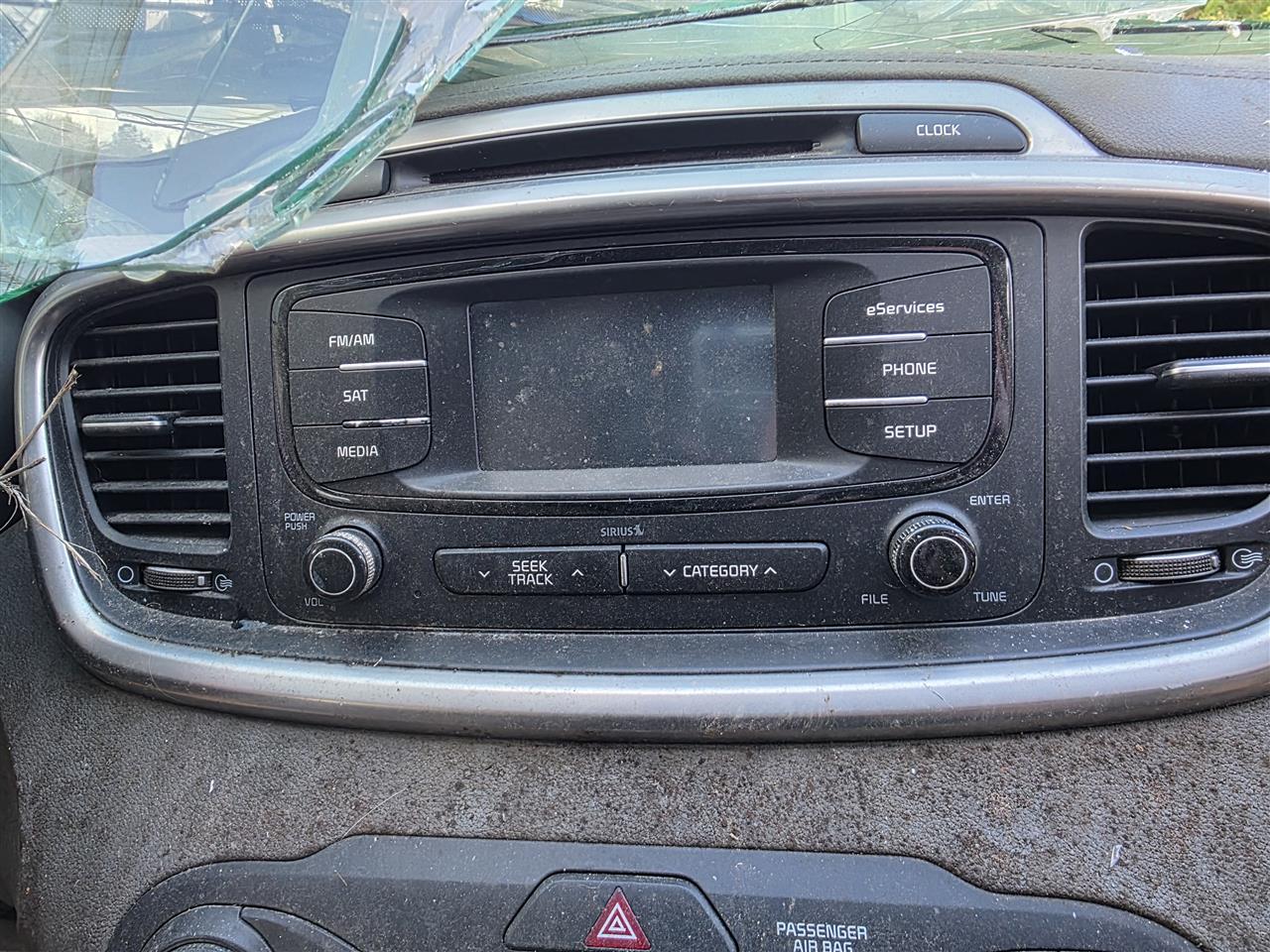 2016 2017 2018 KIA Sorento Radio Stereo Audio Head Unit receiver US market AM FM CD MP3 satellite
