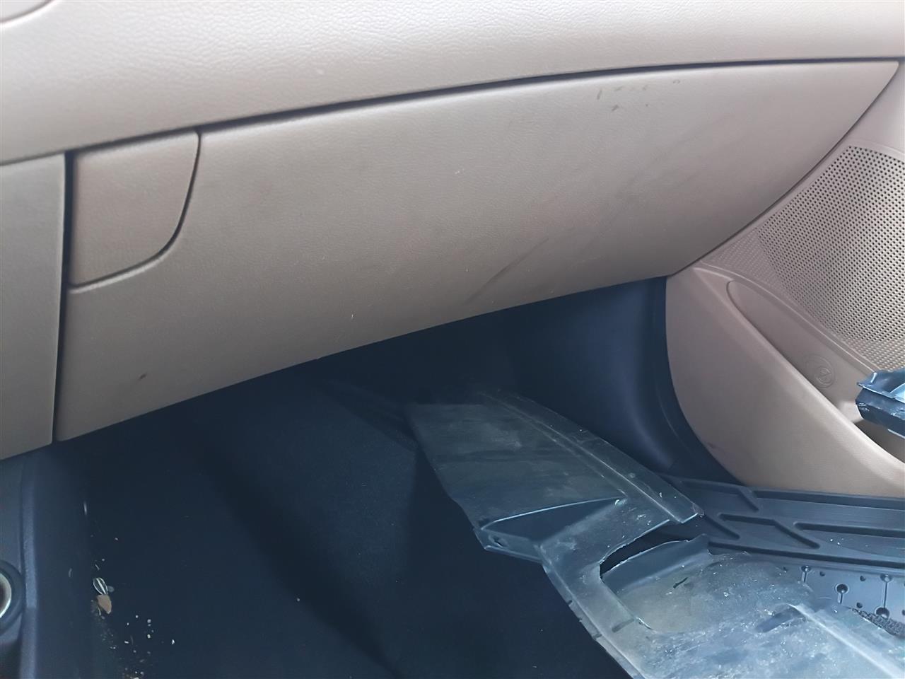 2013 Hyundai Elantra Glove Box Compartment