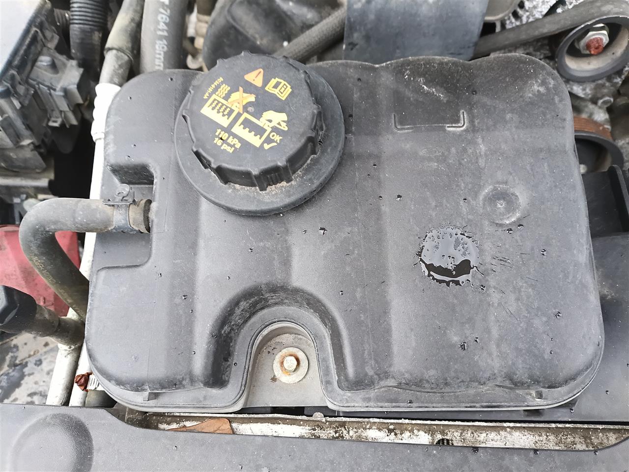 2003 thru 2011 Ford Crown Victoria, Lincoln and Town CAR, Mercury Grand Marquis, Mercury Marauder Coolant Overflow Reservoir
