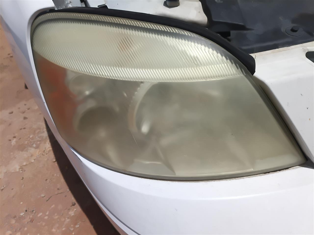 2004 2005 2006 2007 Ford Freestar, Mercury Monterey Passenger Side Right Headlight Headlamp Assembly R